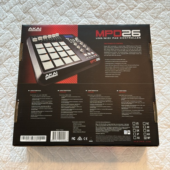 Rare Akai Professional MPD26 USB/MII Pad Controller for Hip-Hop Production - Picture 5 of 13